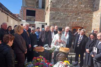Паметта на отец Александър Чъкърък бе почетена в православната църква „Св. вмчк Георги“ в Одрин